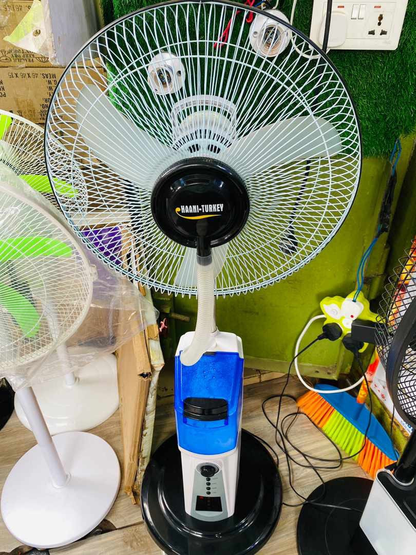 Rechargeable Cool Breeze standing Fan